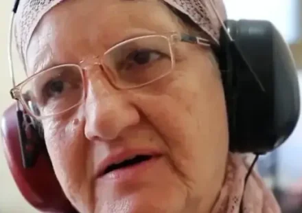 gazzede sessizlige ses oldular turk kizilaydan isitme aygiti takviyesi pbONc4tQ.webp