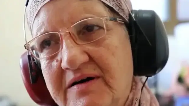 gazzede sessizlige ses oldular turk kizilaydan isitme aygiti takviyesi pbONc4tQ.webp