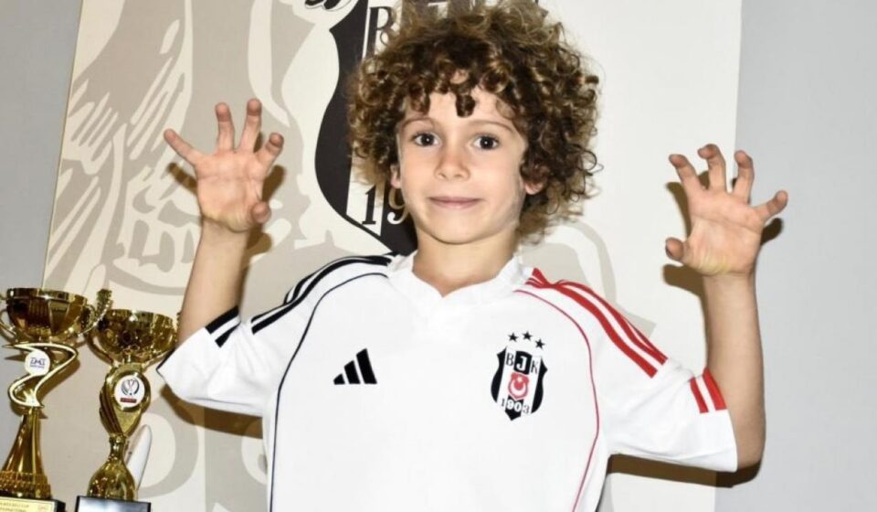 gelecege yatirim 2018 dogumlu yetenek resmen besiktasta 8XzylP2t.jpg
