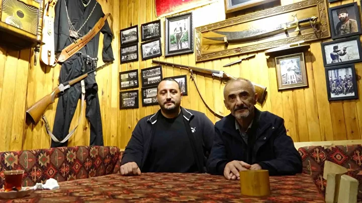 Giresun’daki bu kafe kapısından gireni adeta geçmişe ışınlıyor 6 giresundaki bu kafe kapisindan gireni adeta gecmise isinliyor 5 R2aRCACC