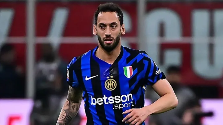 hakan calhanogluna fenerbahce ve galatasaray sorusu flas yanit 5 CXG6yi1R