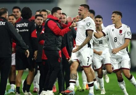 harika ligin eski yildizindan sirplari cildirtan gol sevinci herkes onu konustu dBTB2YDF.jpg