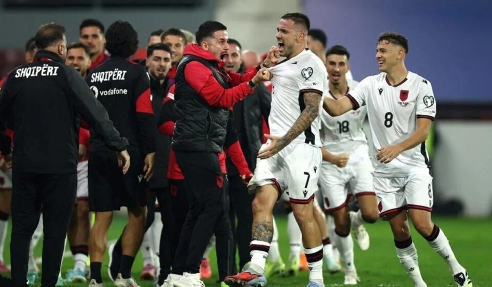 harika ligin eski yildizindan sirplari cildirtan gol sevinci herkes onu konustu dBTB2YDF.jpg