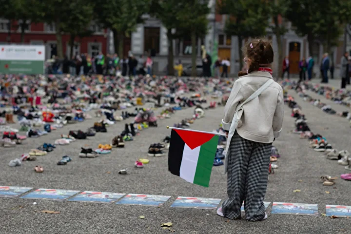 Hollanda'da manalı aktiflik: İsrail ataklarında ölen Filistinli çocuklar ve gazeteciler anıldı 51 hollandada manali aktiflik israil ataklarinda olen filistinli cocuklar ve gazeteciler anildi 50 iqr2nEvM