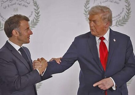 İki önder birbirini tehdit etti iddası! Trump-Macron tokalaşması dünya basınında iki onder birbirini tehdit etti iddasi trump macron tokalasmasi dunya basininda M11m3DMt.jpg