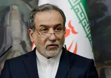 İran: ABD’nin “mantıksız istekleri” devam ettiği sürece müzakere masasına dönmeyeceğiz iran abdnin mantiksiz istekleri devam ettigi surece muzakere masasina donmeyecegiz reAZuTbn.webp