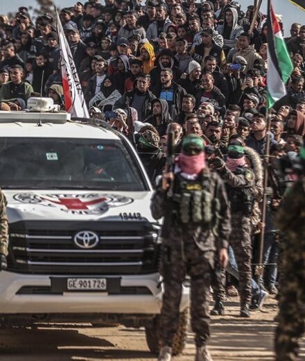 israil ordusu duyurdu 1 rehine cenazesi daha hamastan teslim alindi FkqBvttO.jpg