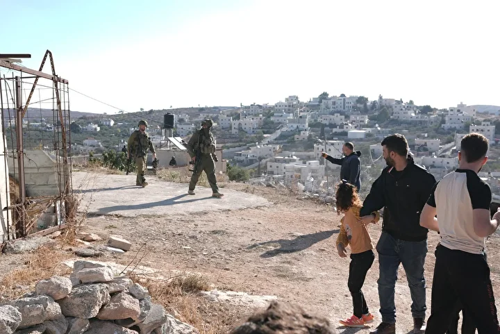 israil ordusu isgal altindaki bati seriada filistinlilere iliskin bir konutu yikti 11 L5Errh7z