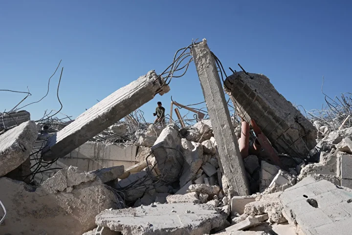 israil ordusu isgal altindaki bati seriada filistinlilere iliskin bir konutu yikti 4 NcFBrB46