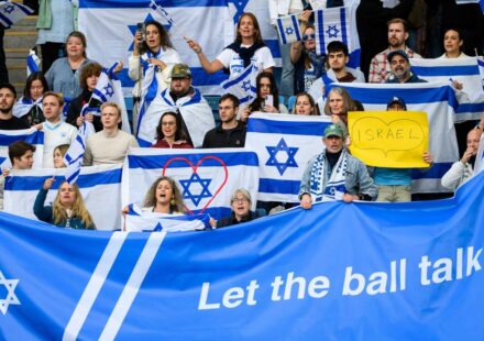 İsrail taraftarı İngiltere’ye alınmayacak: Başbakan’dan karara tenkit israil taraftari ingiltereye alinmayacak basbakandan karara tenkit VdSxJ8dy.jpg