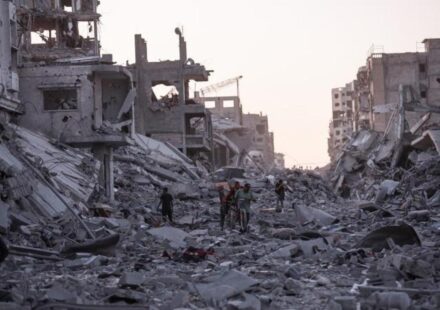 israil tas tas ustune birakmamisti gazzeden aci ciglik naaslari cikaramiyoruz SOI5Q8wI.jpg