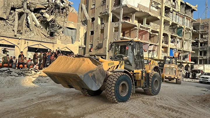 İsrail’in atakları nedeniyle yer altı tünellerinde ölen rehinelerin cesetlerine ulaşmak için hafriyat çalışmaları sürüyor 8 israilin ataklari nedeniyle yer alti tunellerinde olen rehinelerin cesetlerine ulasmak icin hafriyat calismalari suruyor tLKRQgLX