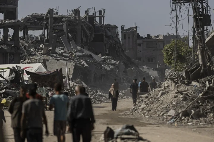 İsrail’in harabeye çevirdiği Gazze: Filistinli aileler enkaz halindeki binaların ortasında sıkıntı şartlar altında hayata tutunmaya çalışıyor 49 israilin harabeye cevirdigi gazze filistinli aileler enkaz halindeki binalarin ortasinda sikinti sartlar altinda hayata 5QVbSPIi