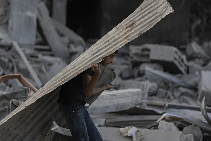 İsrail’in harabeye çevirdiği Gazze: Filistinli aileler enkaz halindeki binaların ortasında sıkıntı şartlar altında hayata tutunmaya çalışıyor 67 israilin harabeye cevirdigi gazze filistinli aileler enkaz halindeki binalarin ortasinda sikinti sartlar altinda hayata K4PyAji8