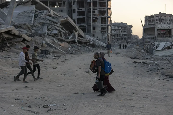 İsrail’in harabeye çevirdiği Gazze: Filistinli aileler enkaz halindeki binaların ortasında sıkıntı şartlar altında hayata tutunmaya çalışıyor 70 israilin harabeye cevirdigi gazze filistinli aileler enkaz halindeki binalarin ortasinda sikinti sartlar altinda hayata SB2jzwDz