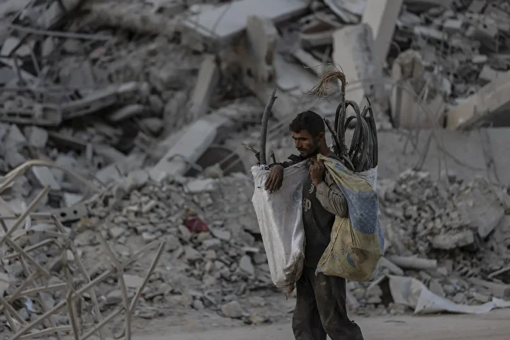İsrail’in harabeye çevirdiği Gazze: Filistinli aileler enkaz halindeki binaların ortasında sıkıntı şartlar altında hayata tutunmaya çalışıyor 65 israilin harabeye cevirdigi gazze filistinli aileler enkaz halindeki binalarin ortasinda sikinti sartlar altinda hayata XtCCg4Fv
