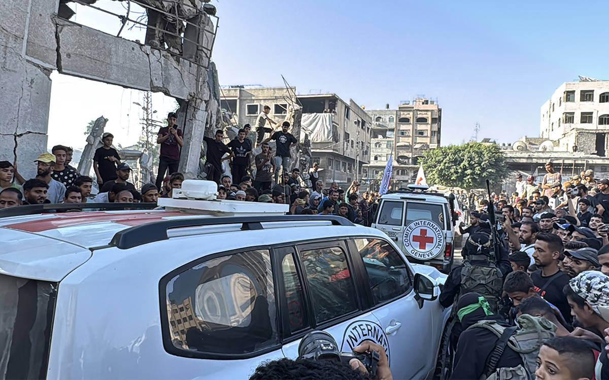 İsrailli rehineler Hamas'tan sır üzere saklamıştı: Gerçekler teslim edilince ortaya çıktı! 1 israilli rehineler hamastan sir uzere saklamisti gercekler teslim edilince ortaya cikti 0 SkzPBrgs