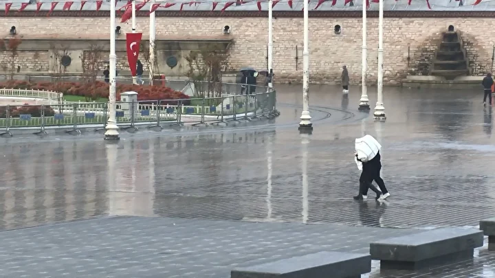 İstanbul güne yağmurla başladı 2 istanbul gune yagmurla basladi 1 tp8Zz5Ue