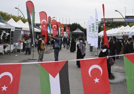 istanbulda avmlerde gazze icin hayir carsilari kuruldu XYIzkHJz.jpg