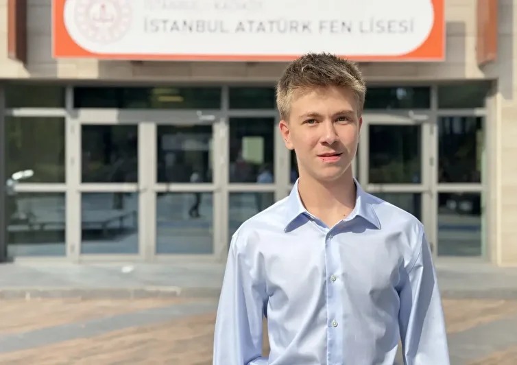 istanbuldaki fen lisesi ogrencileri milletlerarasi yarislarda turkiyenin gururu oldu 0 lXtdL7tp