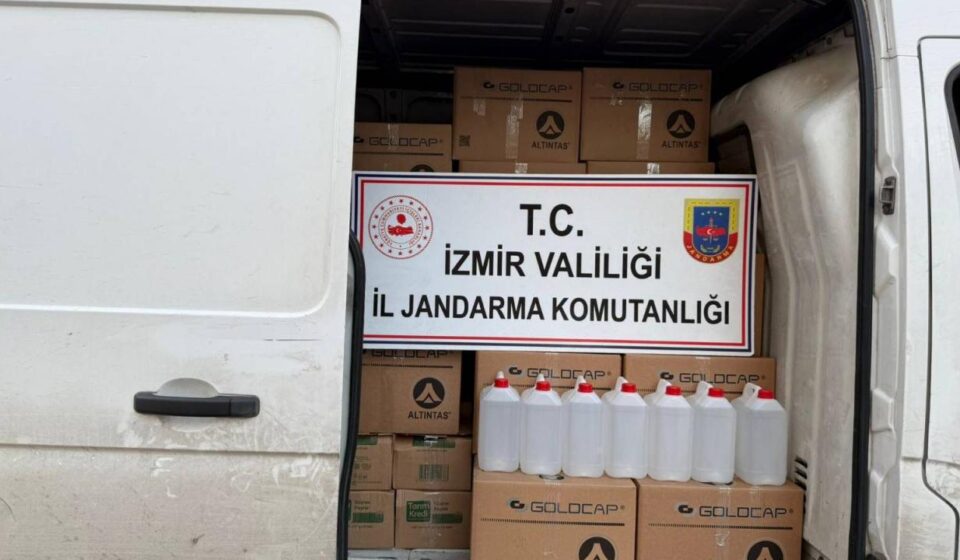 izmirde ele gecirildi toplum sihhatini tehdit ediyor 1 tondan fazla hWWsMdVn.jpg
