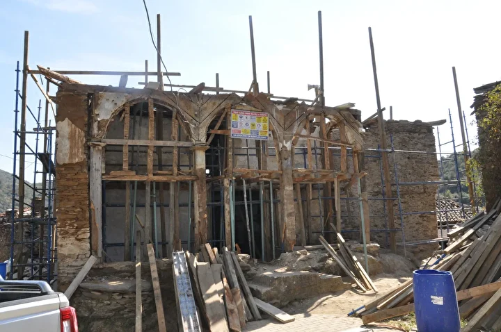İzmir'in 'hayalet köyü' Lübbey'deki tarihi cami restore ediliyor 7 izmirin hayalet koyu lubbeydeki tarihi cami restore ediliyor 6 lW9bQdXW