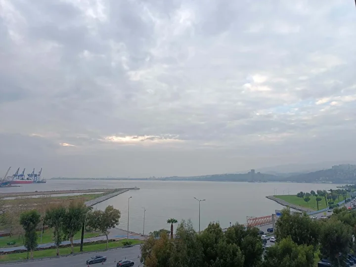 izmirin kanayan yarasi kirlilige bagli berbat koku kiyilarda tesirini artirdi 0 4OXO9UGK