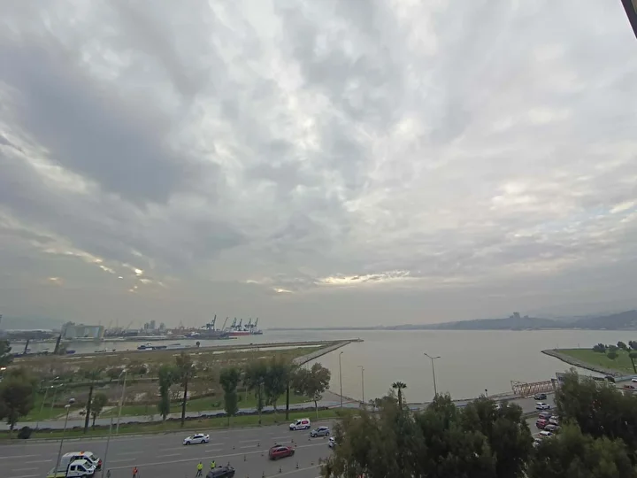 izmirin kanayan yarasi kirlilige bagli berbat koku kiyilarda tesirini artirdi 4 l9rrZtrS