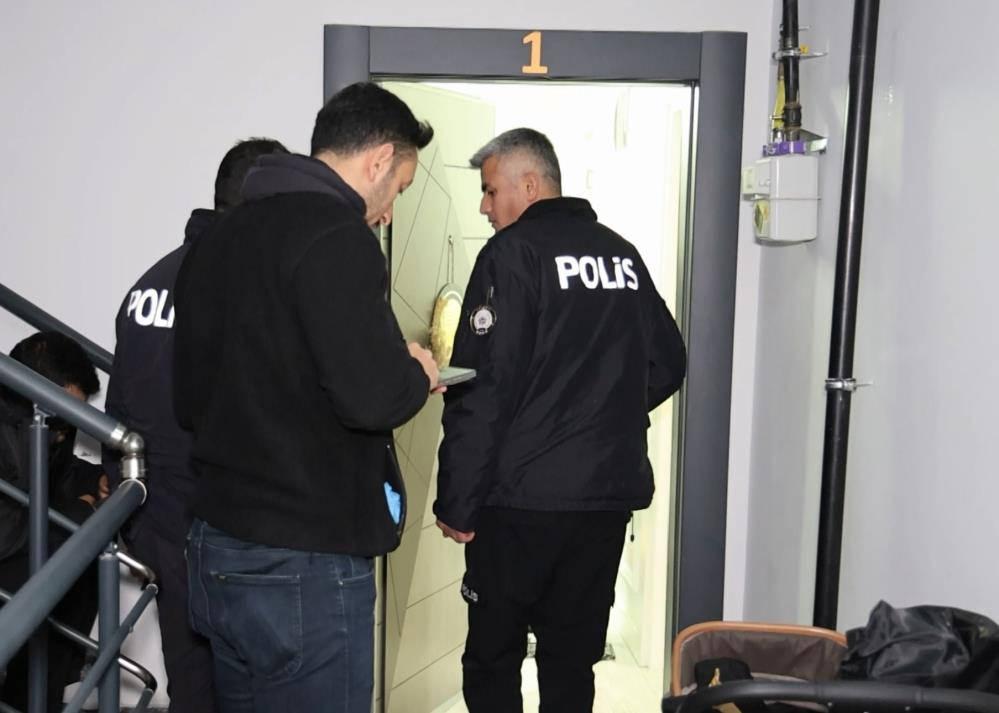 Karbonmonoksit faciası: Anne ve oğlu hayatını kaybetti 1 karbonmonoksit faciasi anne ve oglu hayatini kaybetti 0 9cHiXvu3