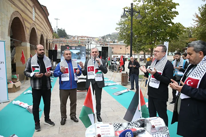 Kastamonu'da manalı Gazze hareketi: 'Küçük Kefenler Sergisi' düzenlendi 4 kastamonuda manali gazze hareketi kucuk kefenler sergisi duzenlendi 3 m9bBIh82