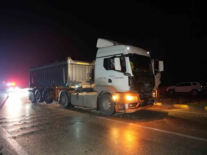 kastamonuda zincirleme trafik kazasinda tofas hurda yiginina dondu 1 fjeDWucc