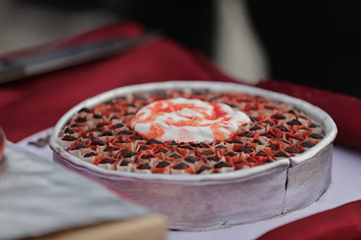 Kayseri'de başlayan 3. Gastronomi Günleri'nde 1 ton pastırmalı Gömeç kuru fasulyesi ikram edildi 6 kayseride baslayan 3 gastronomi gunlerinde 1 ton pastirmali gomec kuru fasulyesi ikram edildi 5 B8CsKrHR