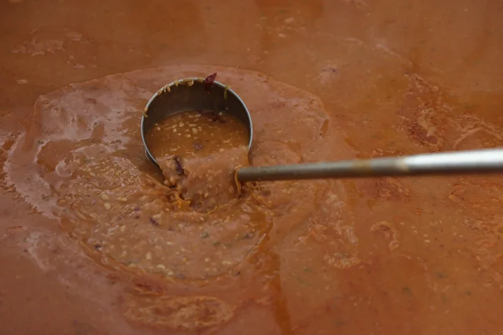 Kayseri'de başlayan 3. Gastronomi Günleri'nde 1 ton pastırmalı Gömeç kuru fasulyesi ikram edildi 8 kayseride baslayan 3 gastronomi gunlerinde 1 ton pastirmali gomec kuru fasulyesi ikram edildi 7 y3iPCI2R