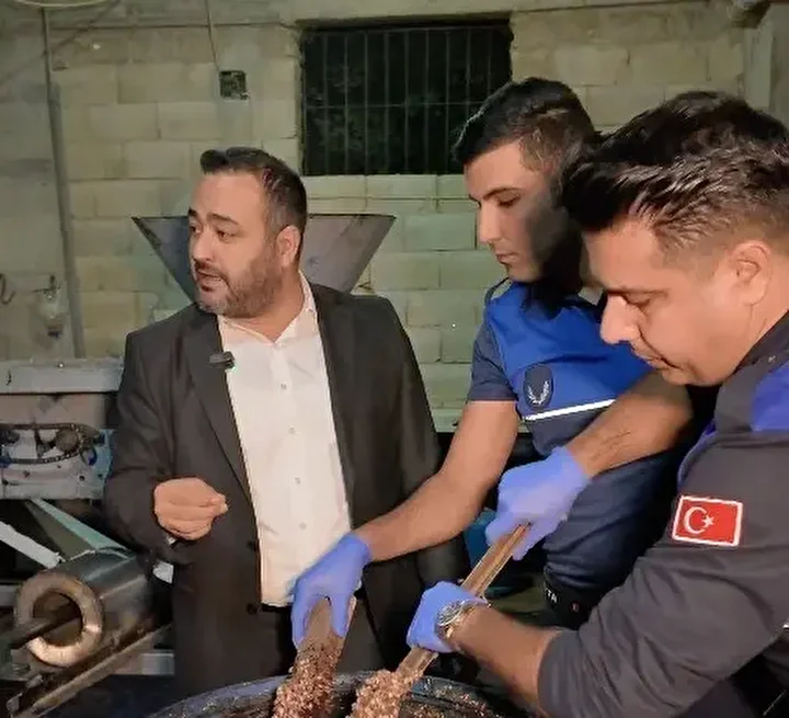 kiliste nar eksisi imalathanesinde skandal manzaralar allah korkusu olan adam bunu kimseye yedirmez 3