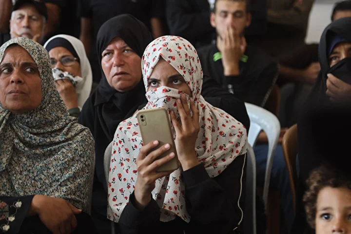 kizilhac takimlari israilin gazzeden alikoydugu filistinlilerin naaslarini nasir hastanesine ulastirdi 1