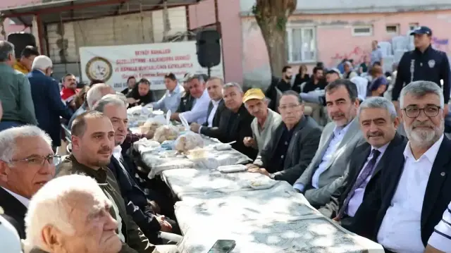 koyun gencleri ve ihtiyar heyeti tum koyu birebir sofrada topladi MdOx8qs7.webp