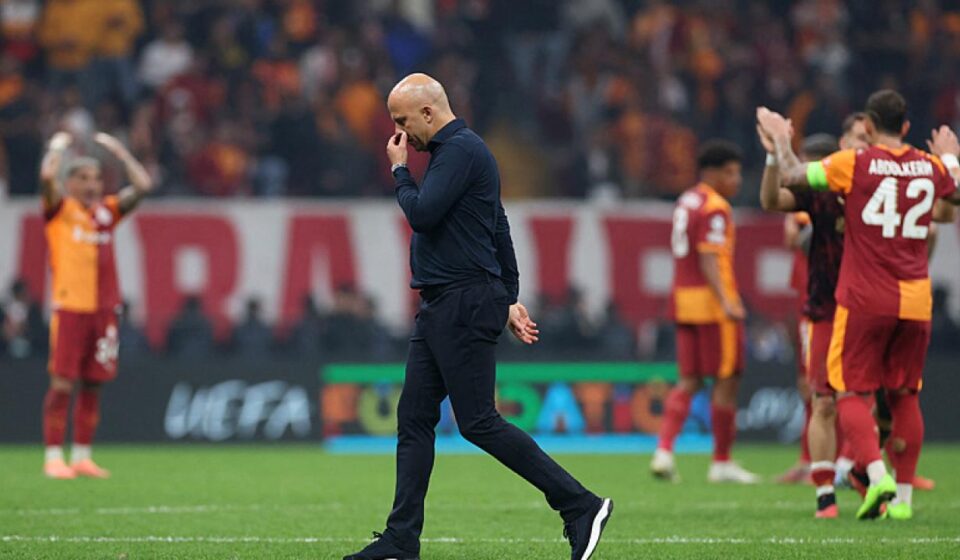 Liverpool, Galatasaray maçını hatırlatarak hakemlere isyan etti liverpool galatasaray macini hatirlatarak hakemlere isyan etti 6E2zIuW6.jpg