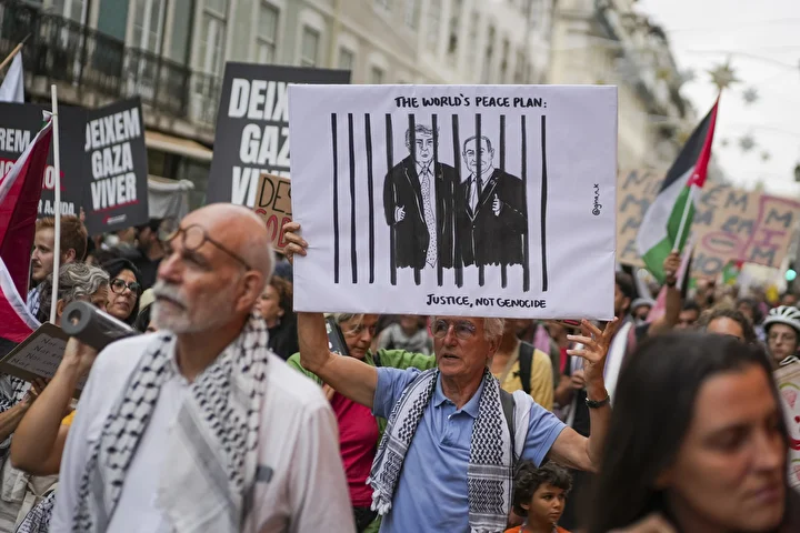 lizbonda filistine takviye yuruyusu kalabalik israil aleyhine sloganlari atti 12 f2N7merp