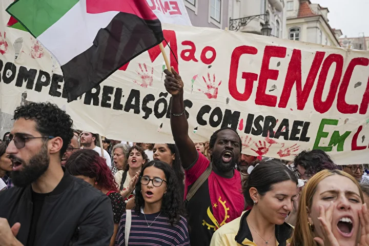 lizbonda filistine takviye yuruyusu kalabalik israil aleyhine sloganlari atti 6