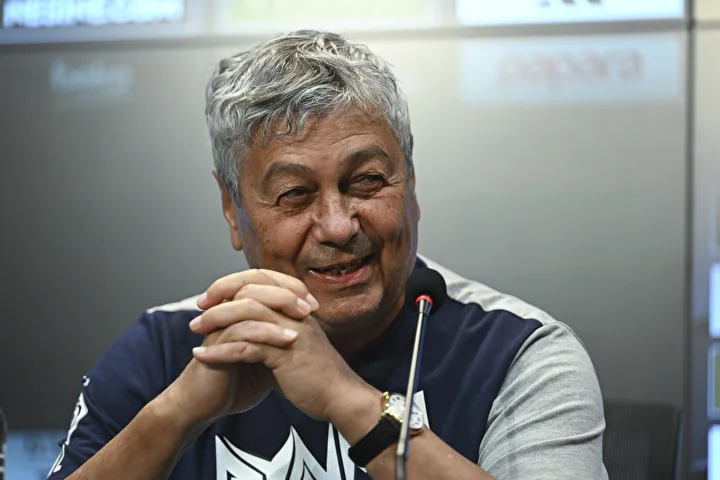 lucescu romanya ulusal ekibine davet etmisti umit akdag birinci sefer konustu 1 UCqSubqZ