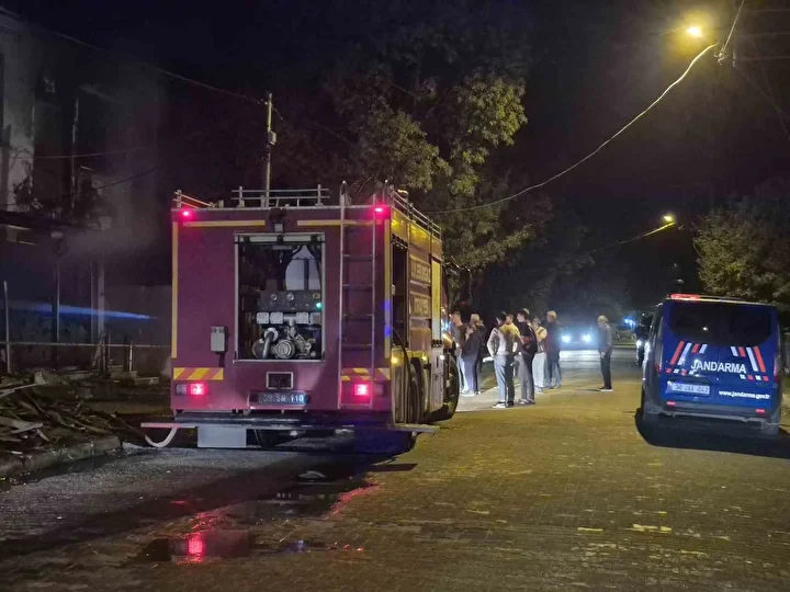 Lüleburgaz’da ekmek fırınında yangın 4 luleburgazda ekmek firininda yangin 3 dwSn5ZXi