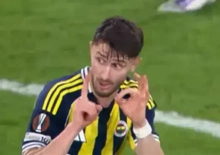 Maçın son anlarında saha karıştı! İsmail Yüksek’in Deniz Undav’a ne dediği ortaya çıktı macin son anlarinda saha karisti ismail yuksekin deniz undava ne dedigi ortaya cikti sFON83sx.webp