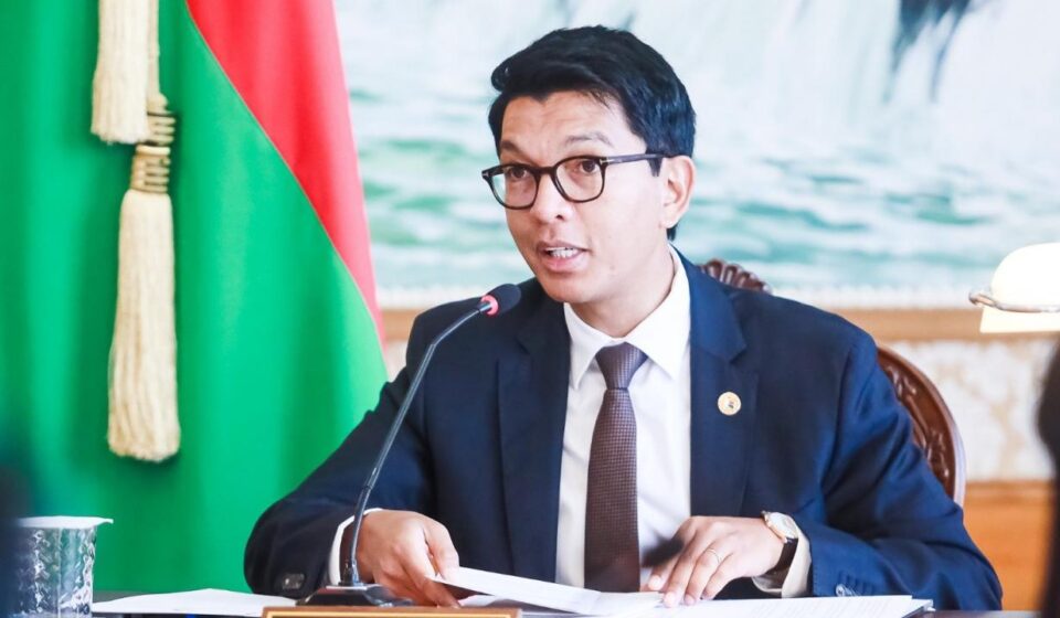 madagaskarda siyasi kriz cumhurbaskani ulusal meclisi feshetti kWwZM5uL.jpg