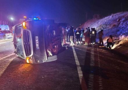 malatyada minibus ile hafif ticari arac carpisti 13u ogrenci 14 yarali AA7V8jlG.jpg
