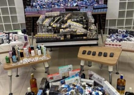 Manisa’da 4 bin 600 paket kaçak sigara yakalandı manisada 4 bin 600 paket kacak sigara yakalandi VhwqdARg.jpg