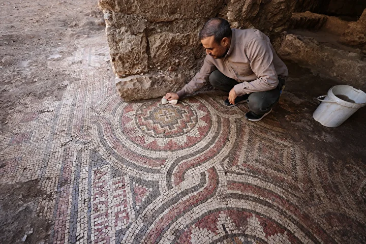 Mardin'de tarihi değirmen temizlenirken bin 500 yıllık kıymet biçilemeyen bir eser bulundu: Tittos Domestikos! 4 mardinde tarihi degirmen temizlenirken bin 500 yillik kiymet bicilemeyen bir eser bulundu tittos domestikos BPsvmnOm