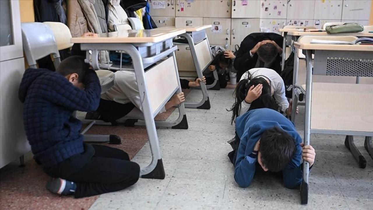 MEB duyurdu! Pazartesi günü tüm okullarda uygulanacak 1 meb duyurdu pazartesi gunu tum okullarda uygulanacak 0 4L2IY4uC