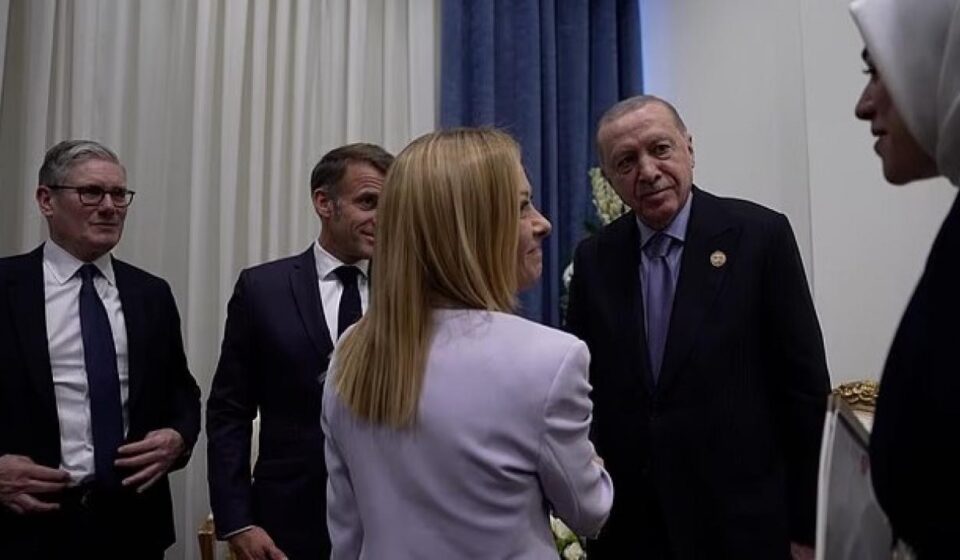 meloniden erdogana esprili cevap birini oldurmek istemiyorum bKk1wHMM.jpg