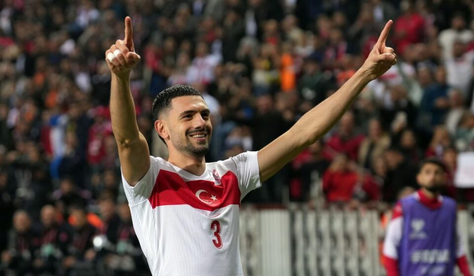 merih demiral memleketinde firtina uzere YFwMOFAh.jpg