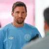 İsrail taraftarı İngiltere’ye alınmayacak: Başbakan’dan karara tenkit messi imzayi atti resmen aciklandi QHAvMTM9.webp